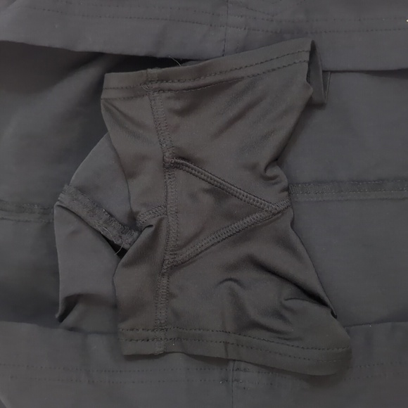 Eddie Bauer Rainier Skort, Color Black Size 4 - Picture 8 of 15